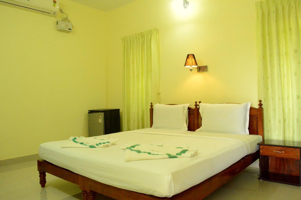 Ganesh Ayurveda Holiday Home Bed And Breakfast Kovalam Buitenkant foto